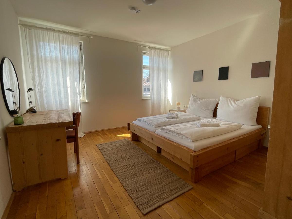 Bodensee Rooms ロッハウ・バイ・ブレゲンツ エクステリア 写真