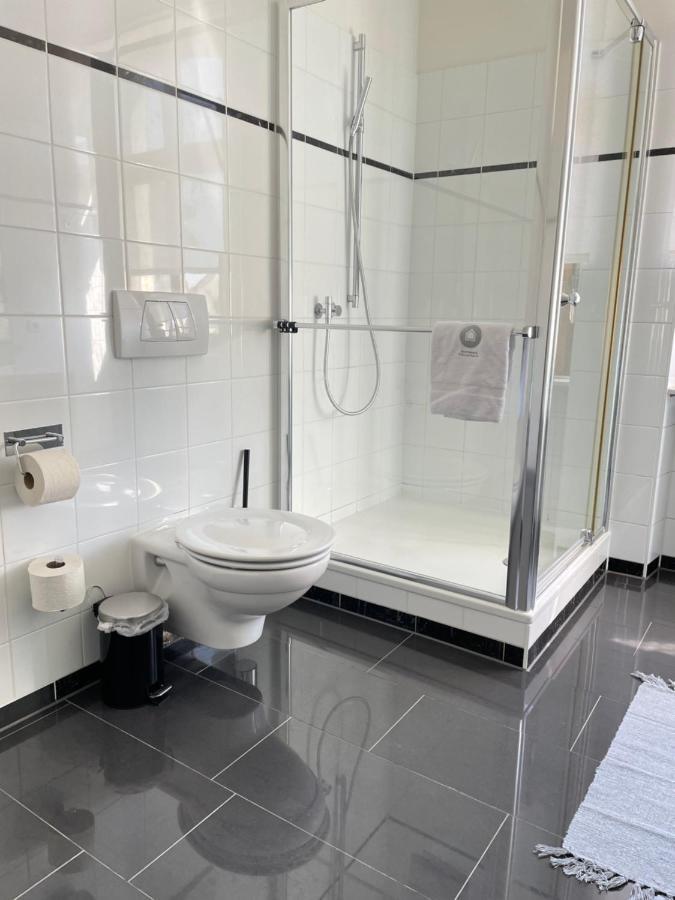 Bodensee Rooms ロッハウ・バイ・ブレゲンツ エクステリア 写真
